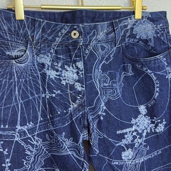 NWOT- Off-White- Globe graphic-print flared jeans- Size 29 - Picture 7 of 16